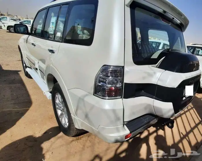 باجيرو 2020 بحالة الوكالة عداد 35 الف 4