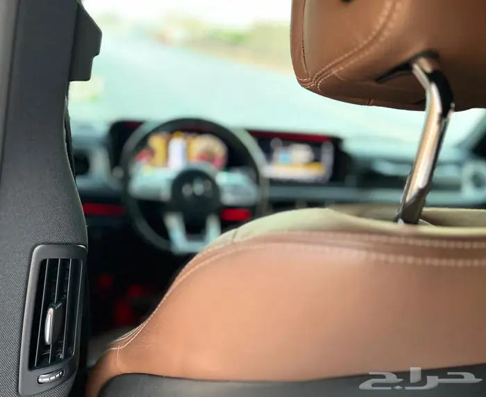 مرسيدس جي كلاس مخزن بحالة ممتازة 71