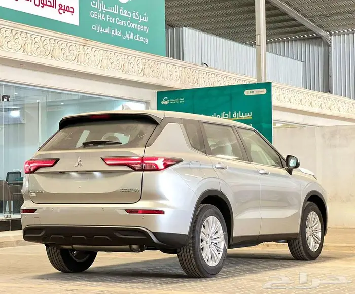 ميتسوبيشي اوتلاندر بدون دبل 5 مقاعد 2025 5