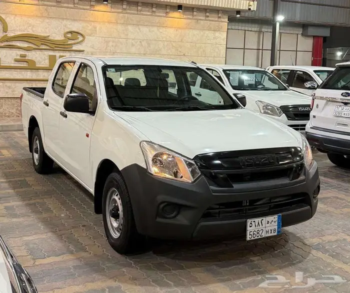 للبيع ايسوزو ديماكس 2023 مكينة 2.5cc ديزل سعودي 9