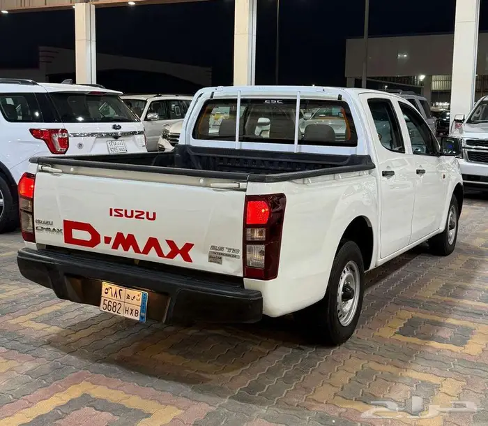 للبيع ايسوزو ديماكس 2023 مكينة 2.5cc ديزل سعودي 13