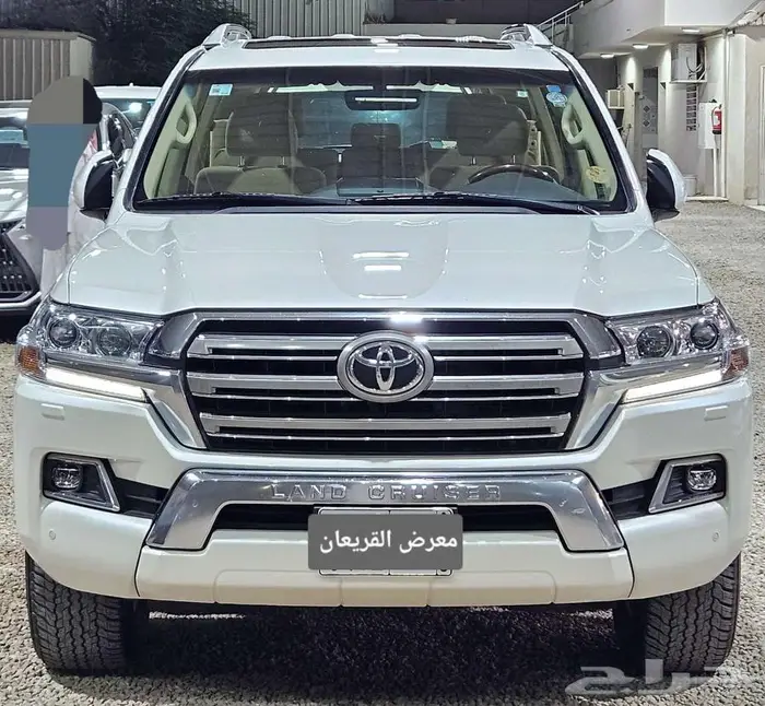 تويوتا لاندكروزر GXR..2016 1