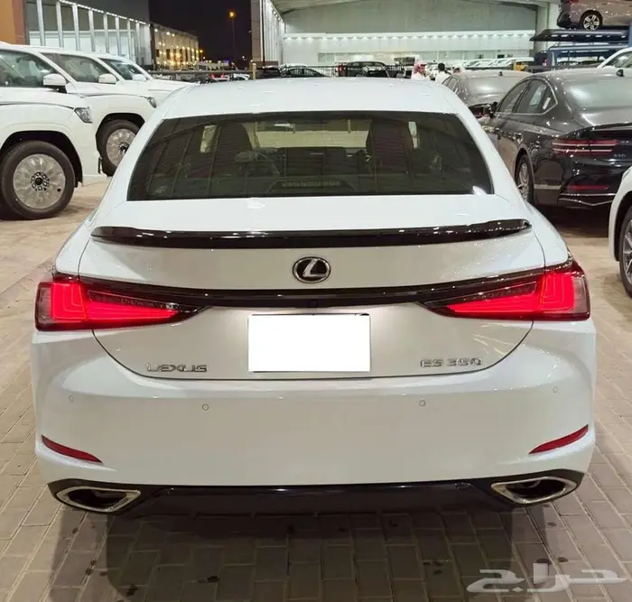 لكزس ( ES 350 ) F SPORT 2024 ماشي ( 500 كيلو ) 8