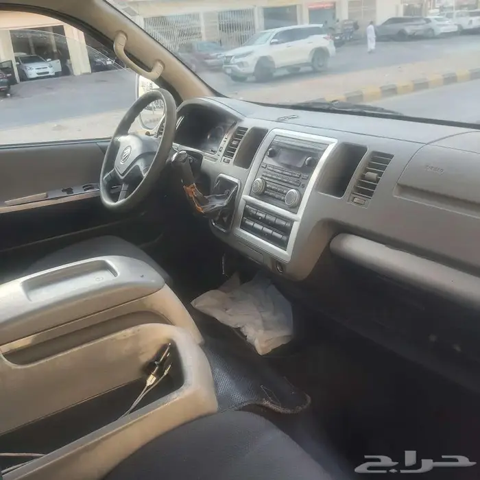 فان ركاب باص 13 راكب 2