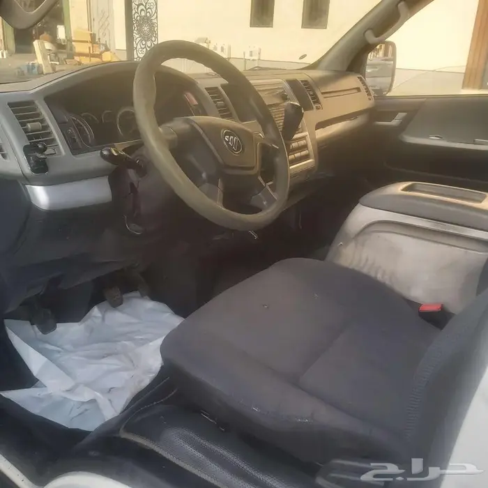 فان ركاب باص 13 راكب 0