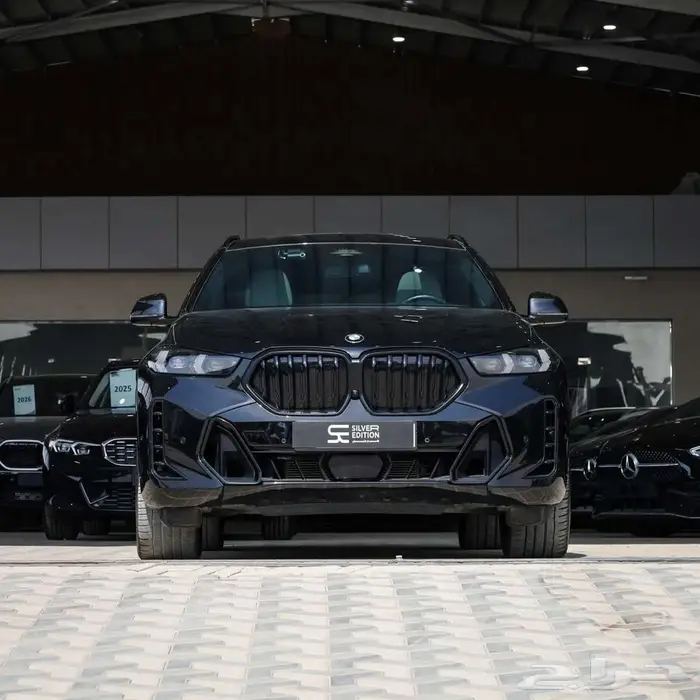 بي ام دبليو X6 xdrive 40 موديل 2025 عداد 34 الف كم 0