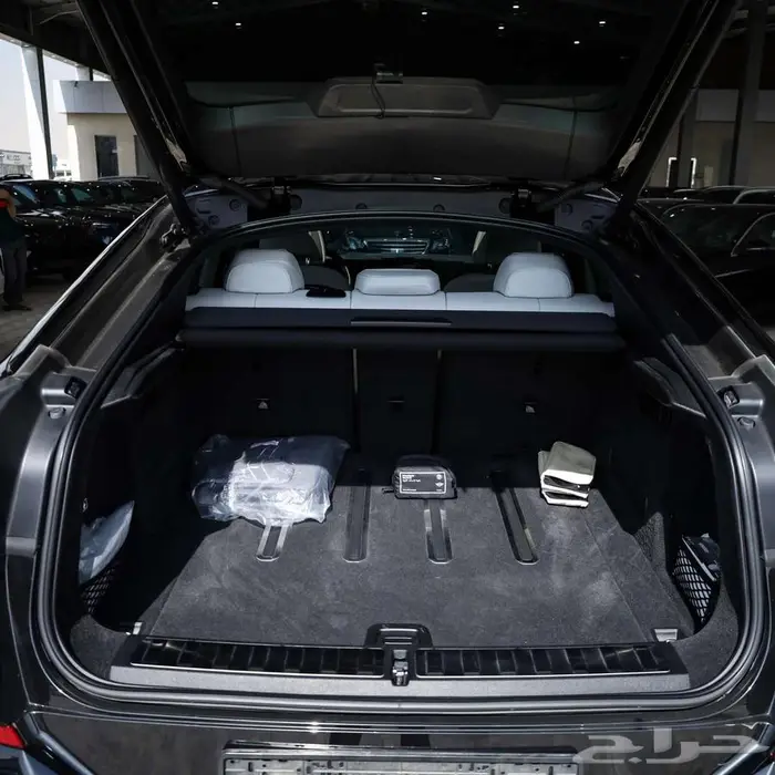 بي ام دبليو X6 xdrive 40 موديل 2025 عداد 34 الف كم 22