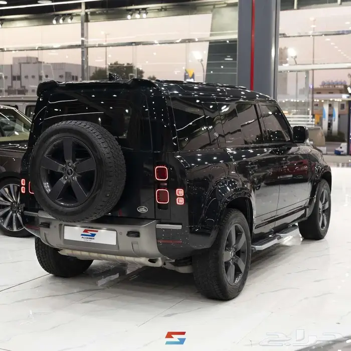 لاند روفر ديفندر اكس ديناميك موديل 2022 3