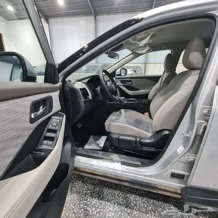 نيسان اكس تريل 7 مقاعد 2025 السعر 96485 9