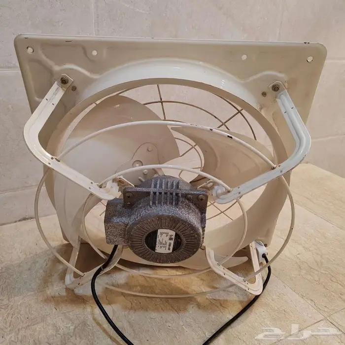 مروحة شفط حديد كورية 150واط 40 في 40 سم نظيفة على الشرط 0