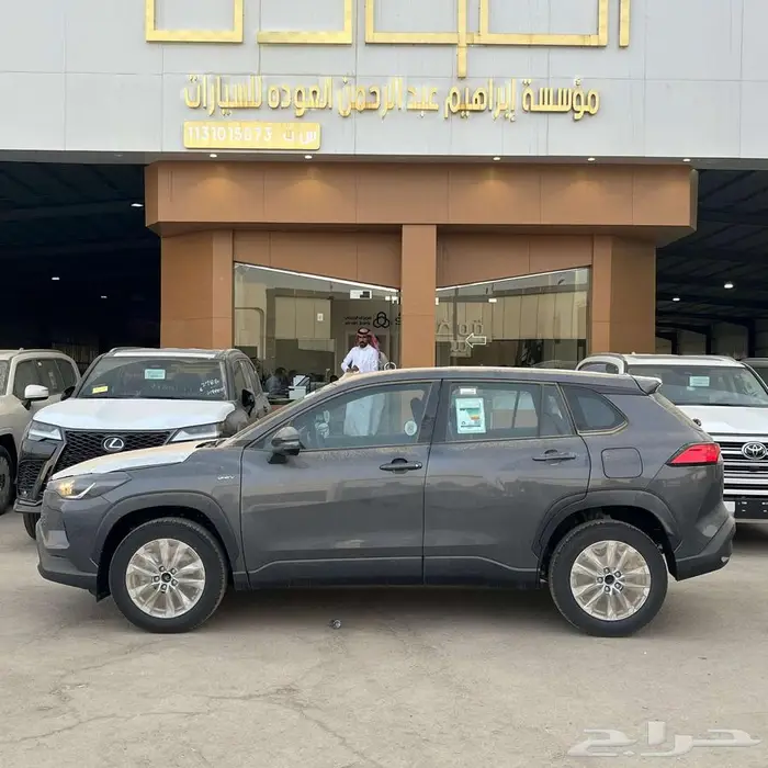 تويوتا كورولا كروس 2025 4