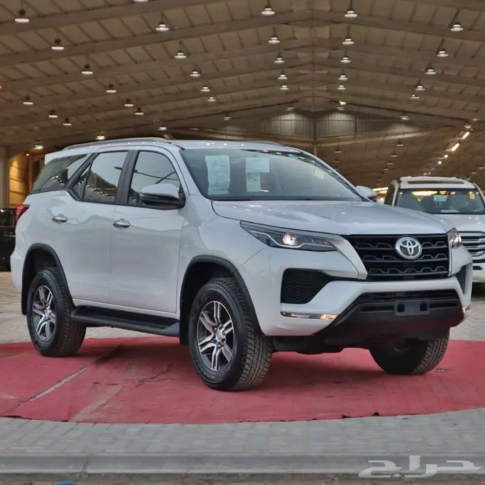 تويوتا فورتشنر GX2 دبل بنزين 2025 اقل سعر 18