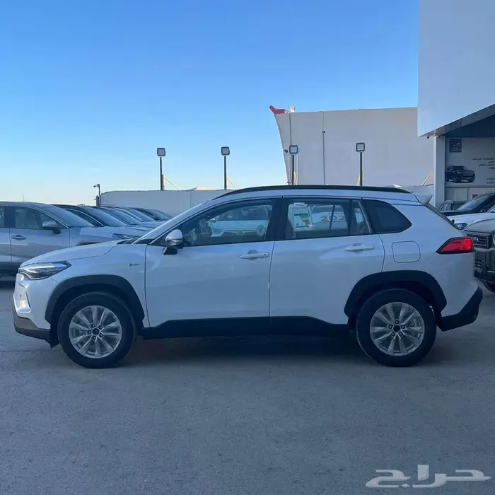 تويوتا كورورلا كروس LTD هايبرد 2025 - عرض بنك الراجحي 11