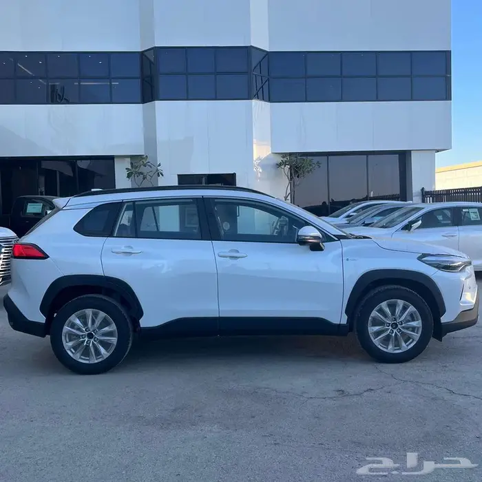 تويوتا كورورلا كروس LTD هايبرد 2025 - عرض بنك الراجحي 10