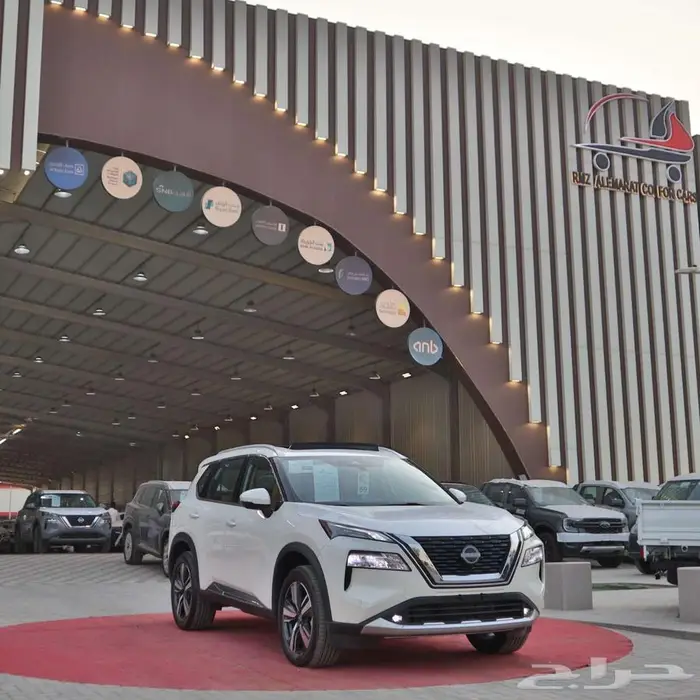 نيسان اكستريلSL فل 2025 استلم بضغطه زر متوفر جميع المواصفات 2