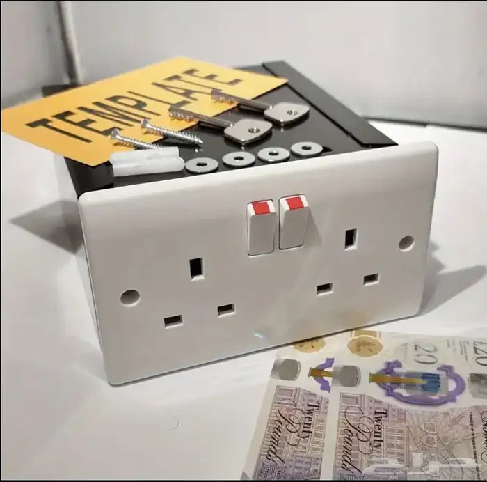 صندوق تخزين سري بشكل فيشة كهرباء مزدوجة 0