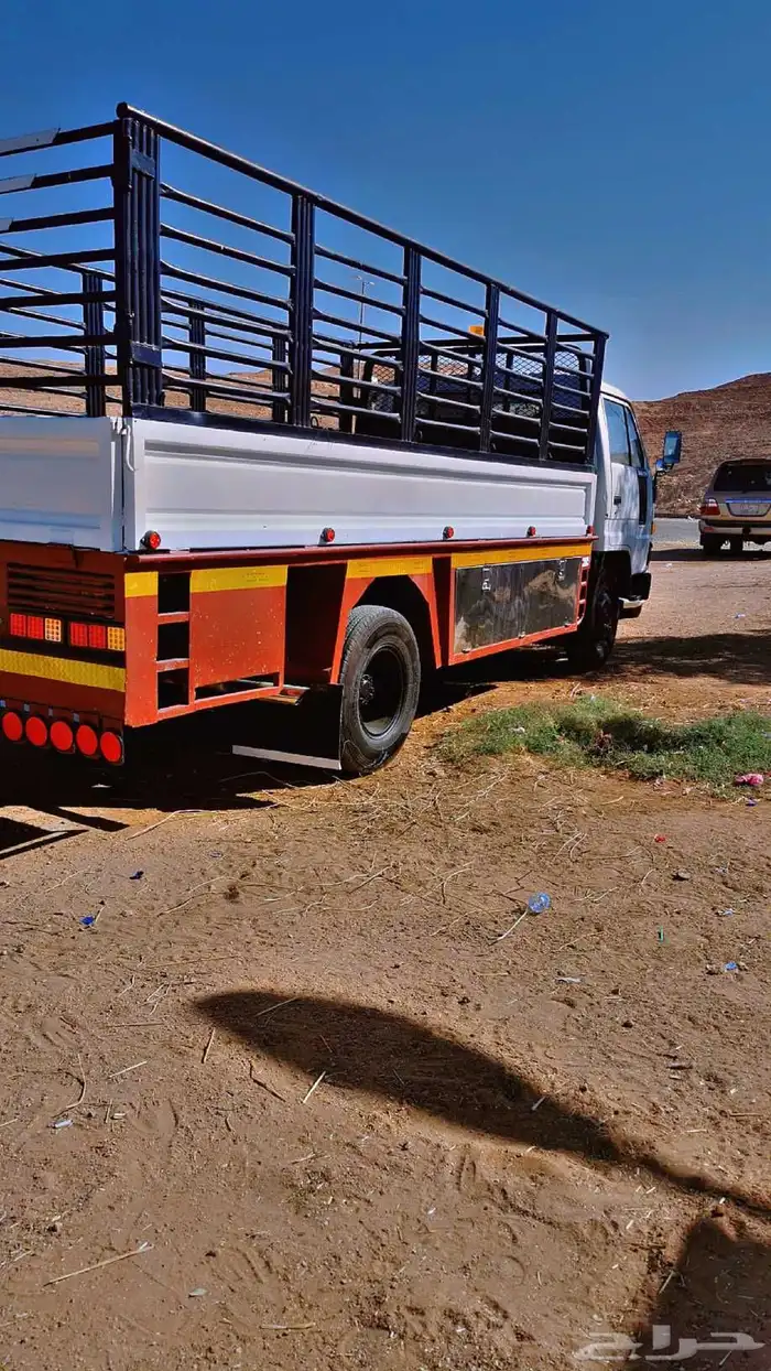 دينا ديهاتسو دلتا مالك أول 1