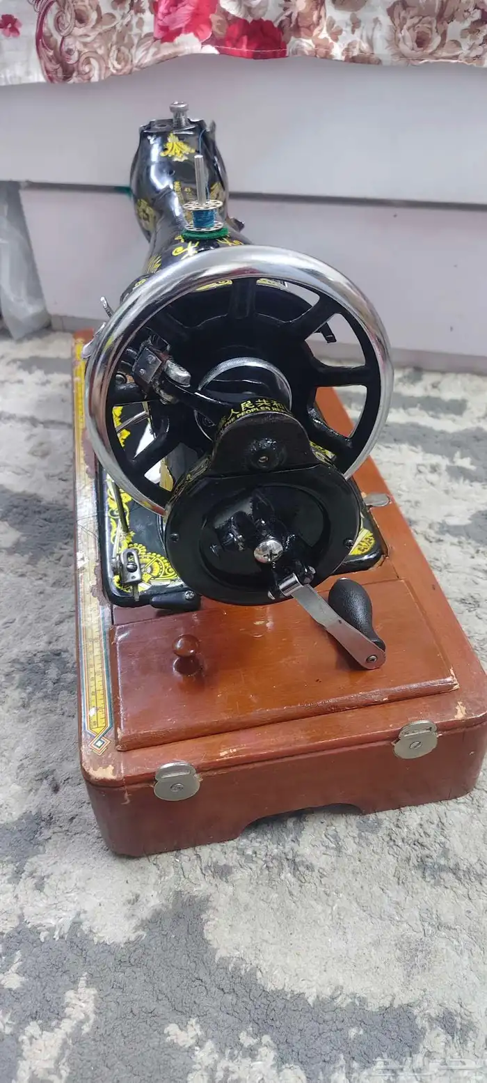 مكينة خياطة أبو الفراشة اصلية قديمة ثراثيه 7