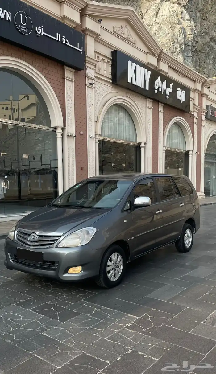 تويوتا انوفا 2011 0