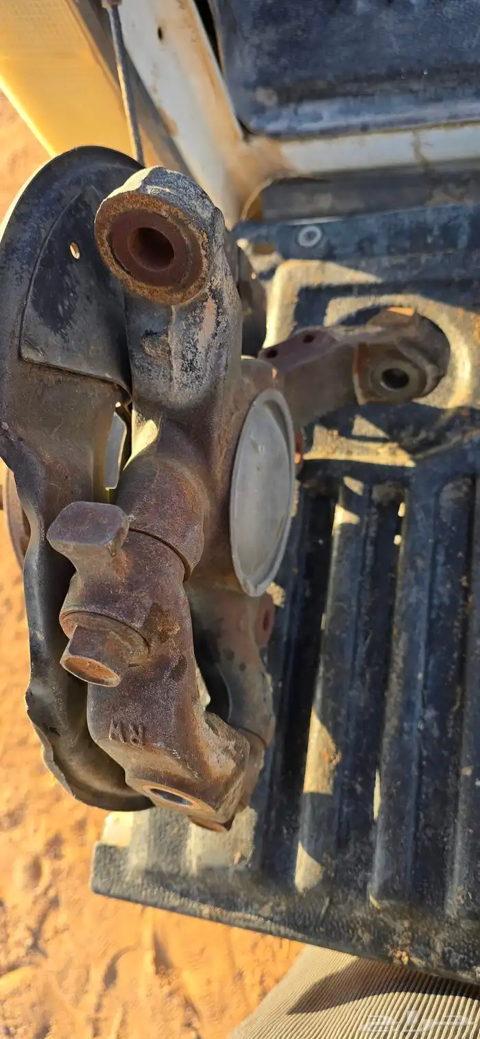 قطع غيار هايلكس 0