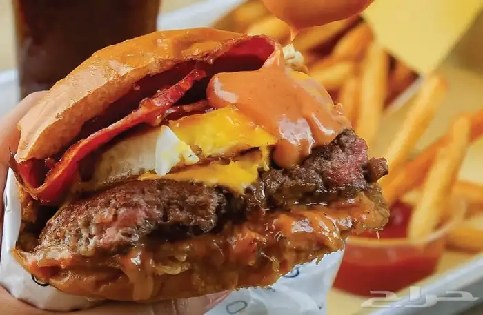 تجهيز مطاعم وتشغيلها ( تصميم هوية براند كاملة ) 3