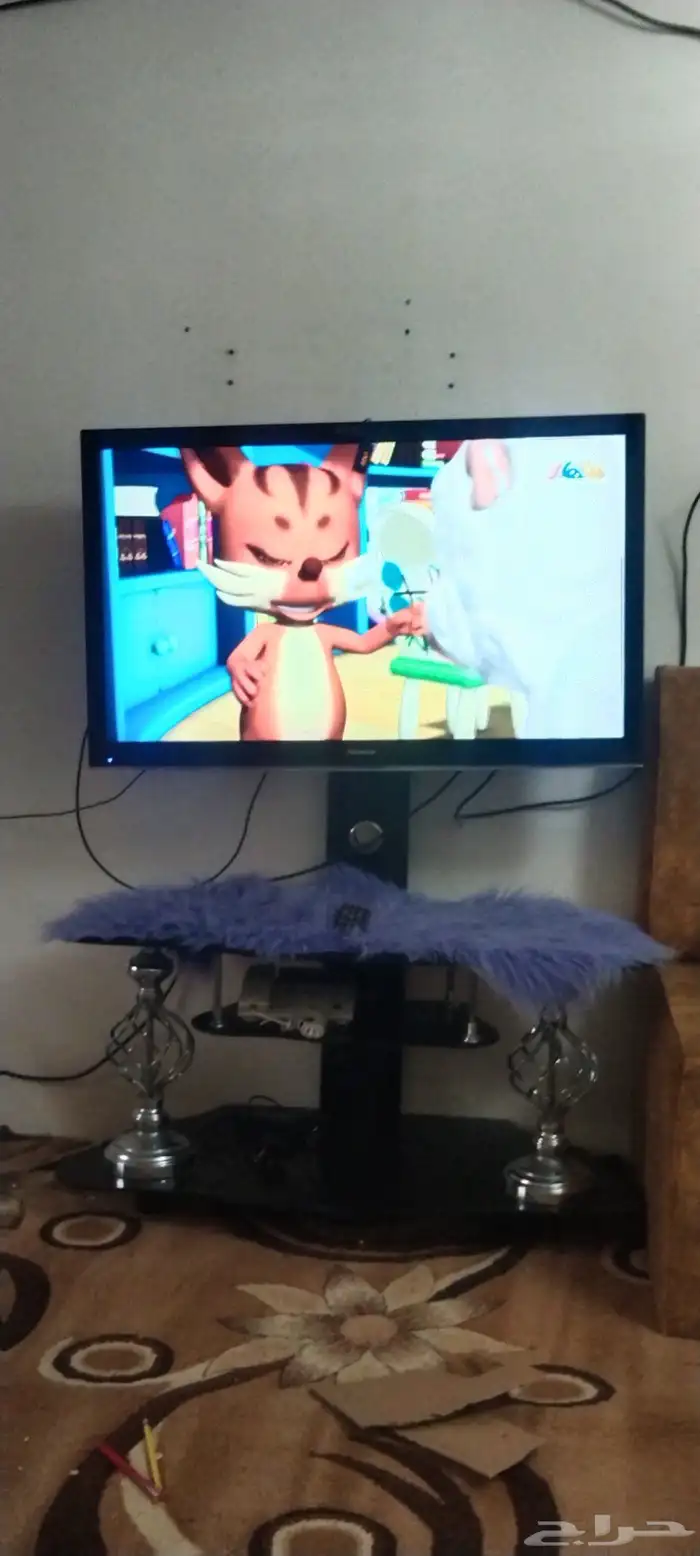 شاشه هايسنس 40 بوصه مع الترابيزه 0