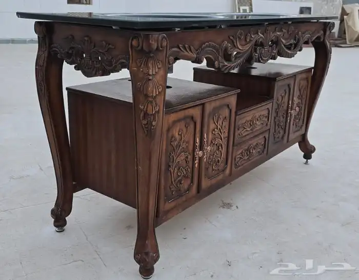 مغسله مع القزاز. 0