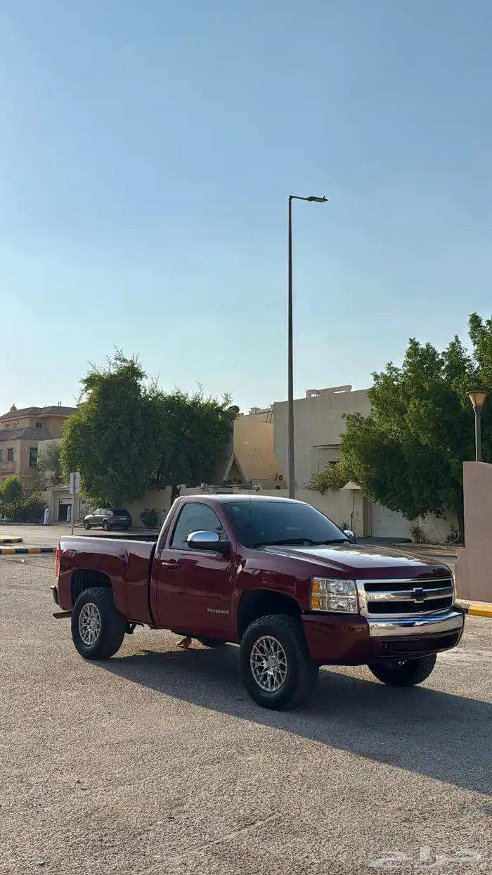 سلفرادو عنابي للبيع 4