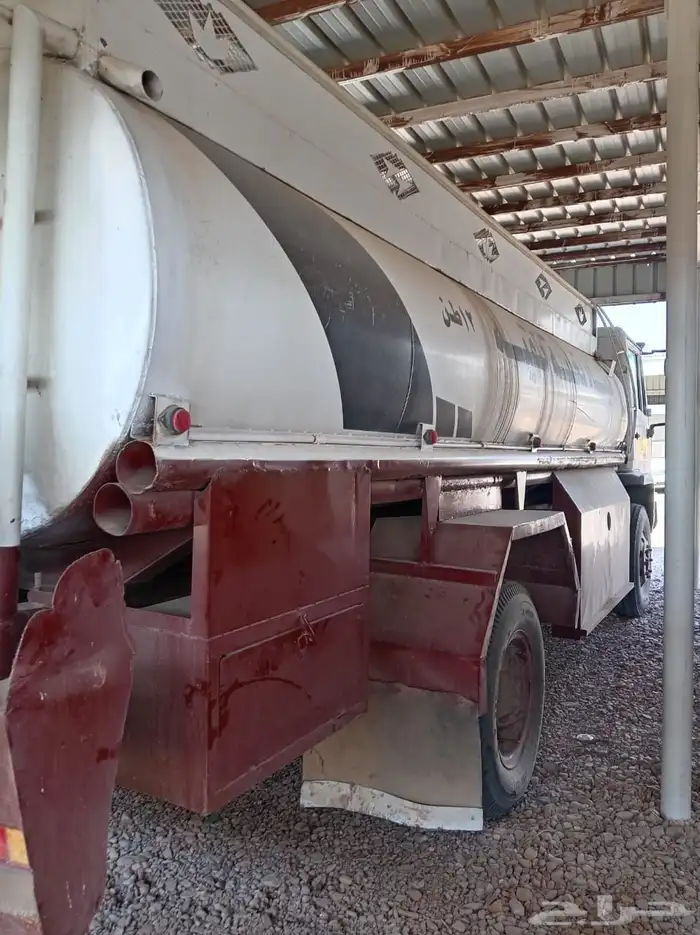 شاحنه مرسيدس البي 1991 3