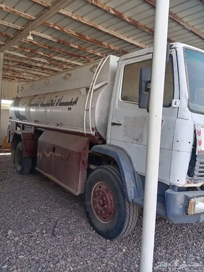 شاحنه مرسيدس البي 1991 2