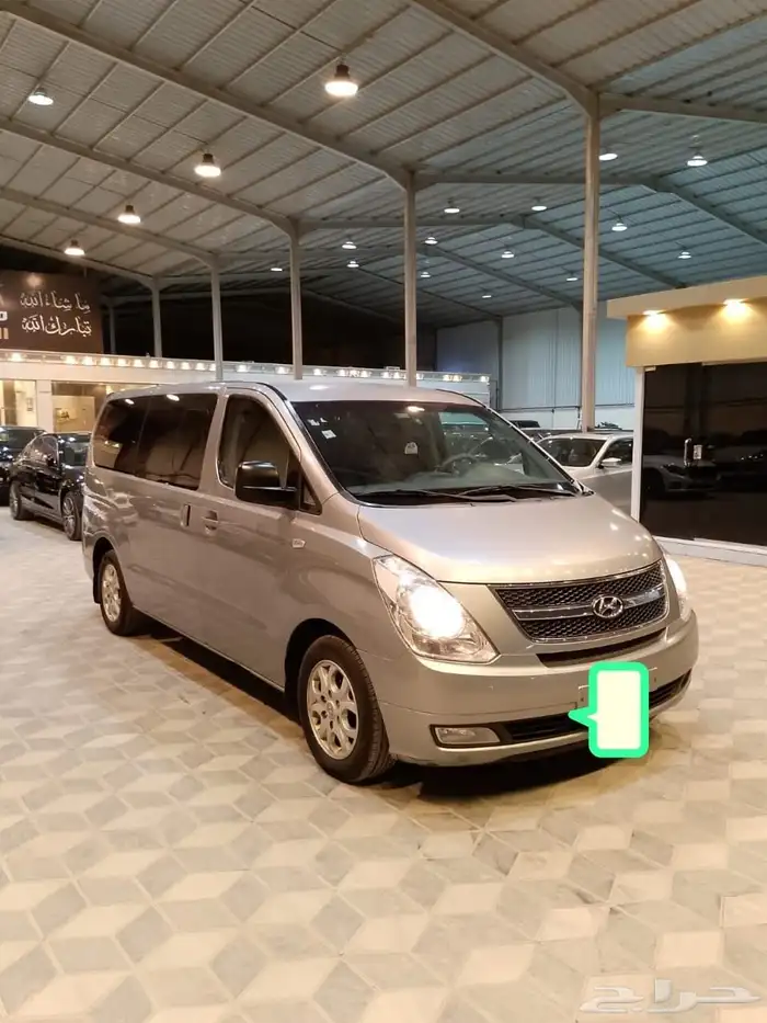 باص اتش ون 1 ديزل موديل 2015 مكينه موظبه وكاله كل شي التوضيب 3