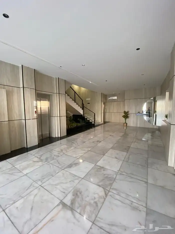 شقة جديدة للايجار بحي المروة مكونة من 5 غرف كود 158 2