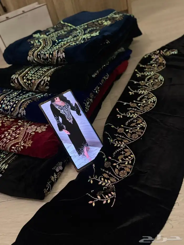 مخمل متروس كرستال مع الحاشيه 2