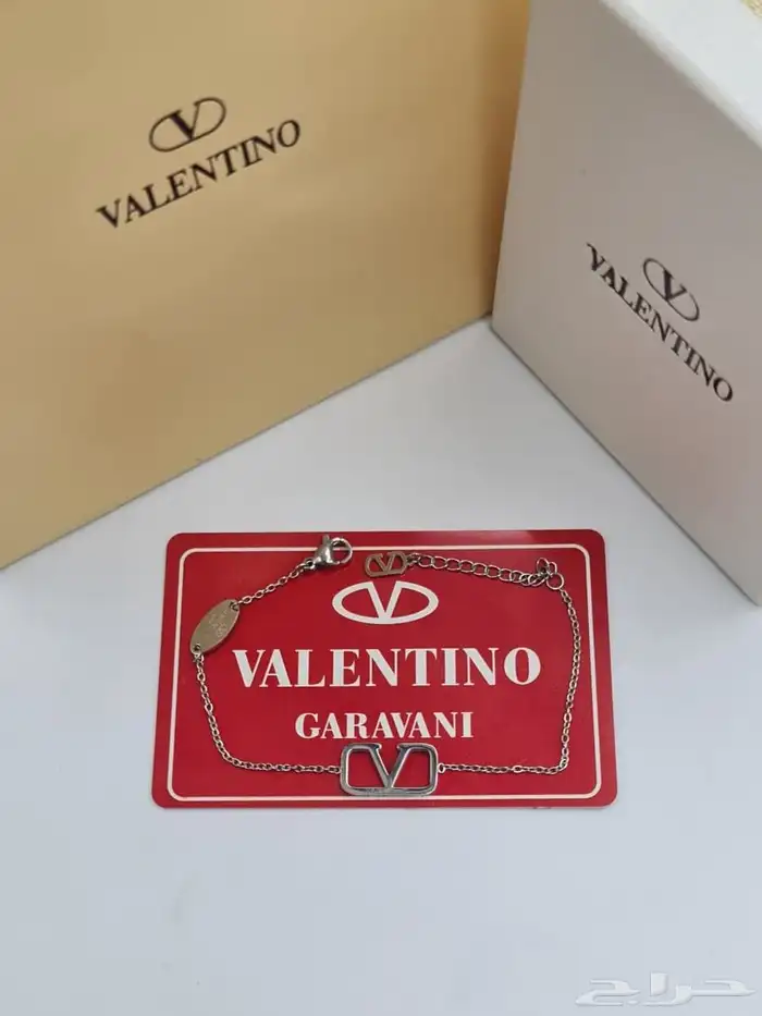 اساور من ماركه فالنتينو معا جميع الملحقات 5