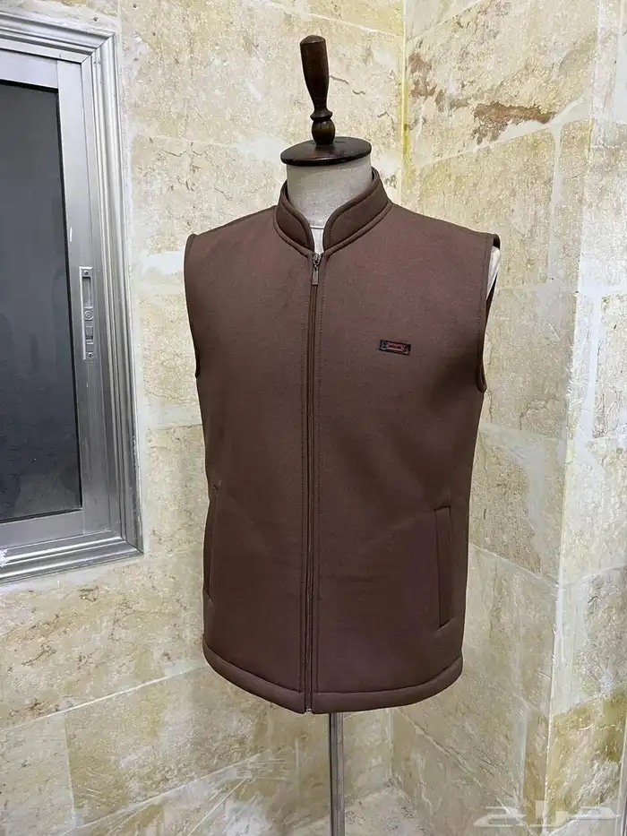 فروات. بشوت. صدريه دبل فيس جاكيت.بالطو .فروة طفيلي . نسائي 36