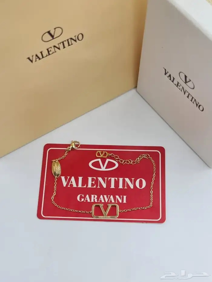 اساور من ماركه فالنتينو معا جميع الملحقات 1