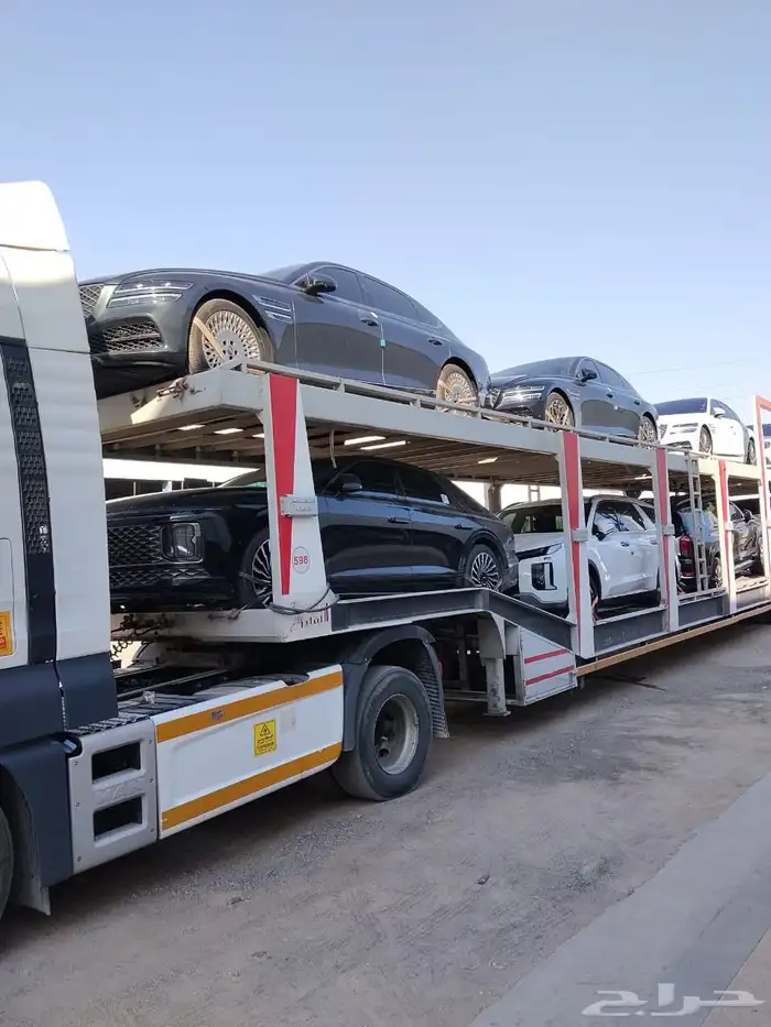 وصول دفعة جديدة لسيارات مارسيدس   جنسس  بالاسيد  معرض اضواء 3