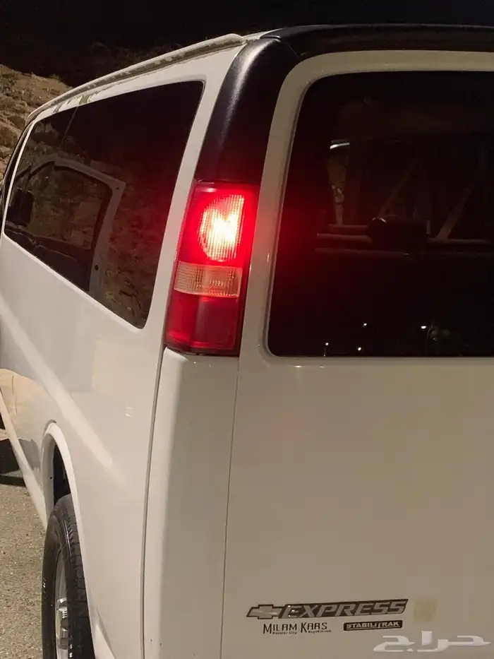 فان شيفروليه 10