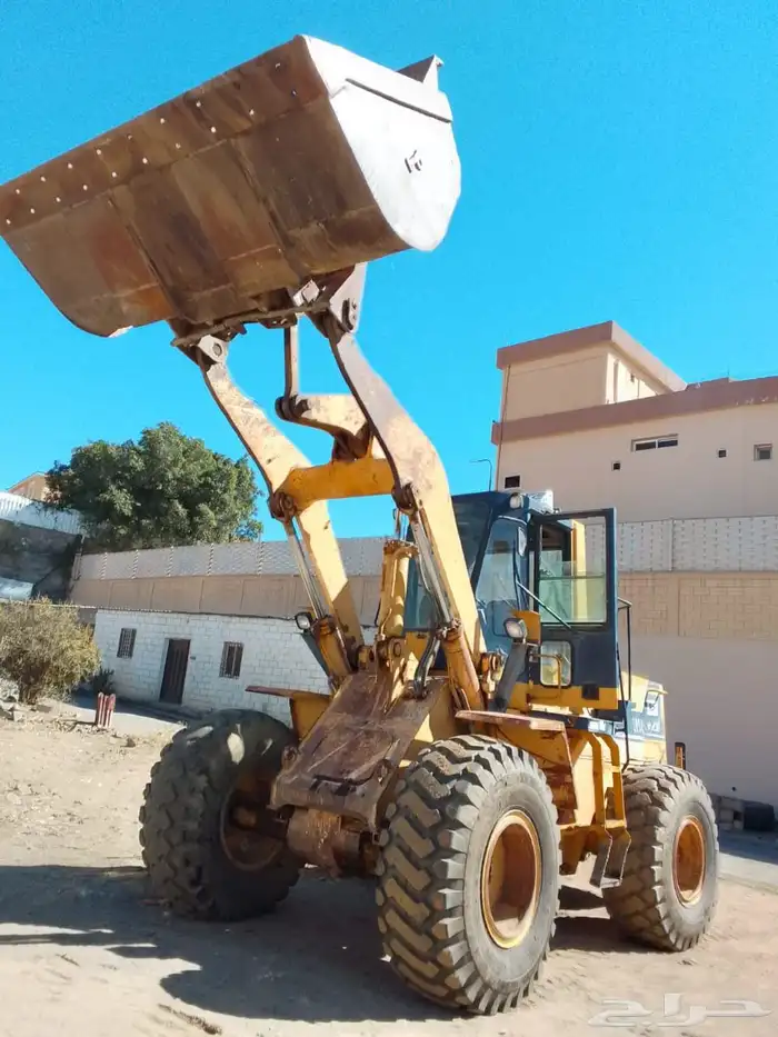 شيول كمللبيع شيول كوماتسو حجم 320 داش ون موديل 97 بطاقة جمرك 1