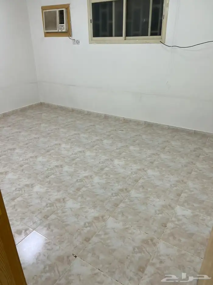 للبيع شقة بحي الريان مدخل خاص 2