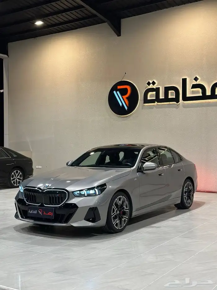 بي ام دبليو 520i 2025 kit M بلاك ادشن . رصد الفخامة 4