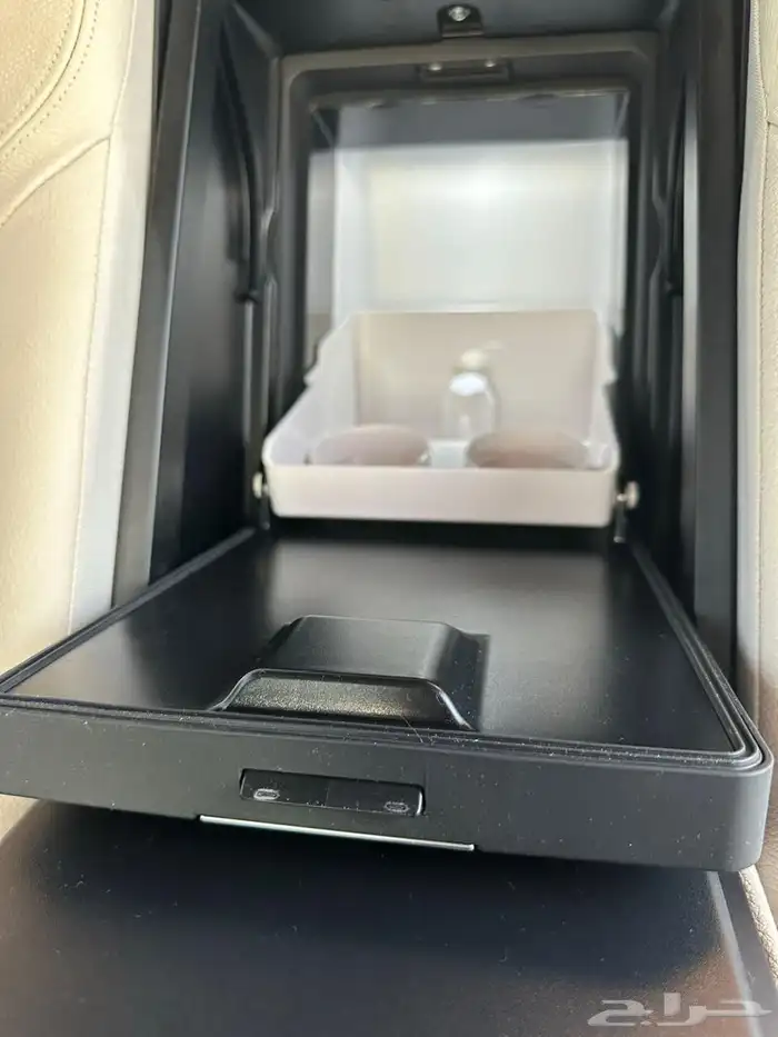 بي ام دبليو 760 مخزن وكالة 6