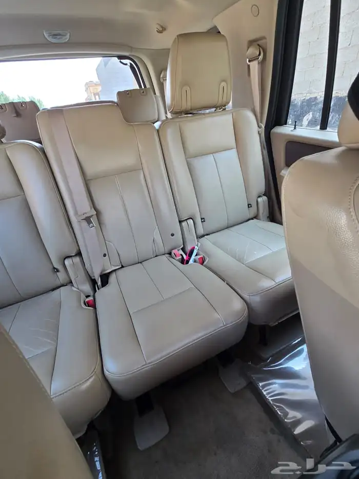 فور اكسبديشن ممشى 296 الموديل 2012 القير والمكينه ممتازه 4