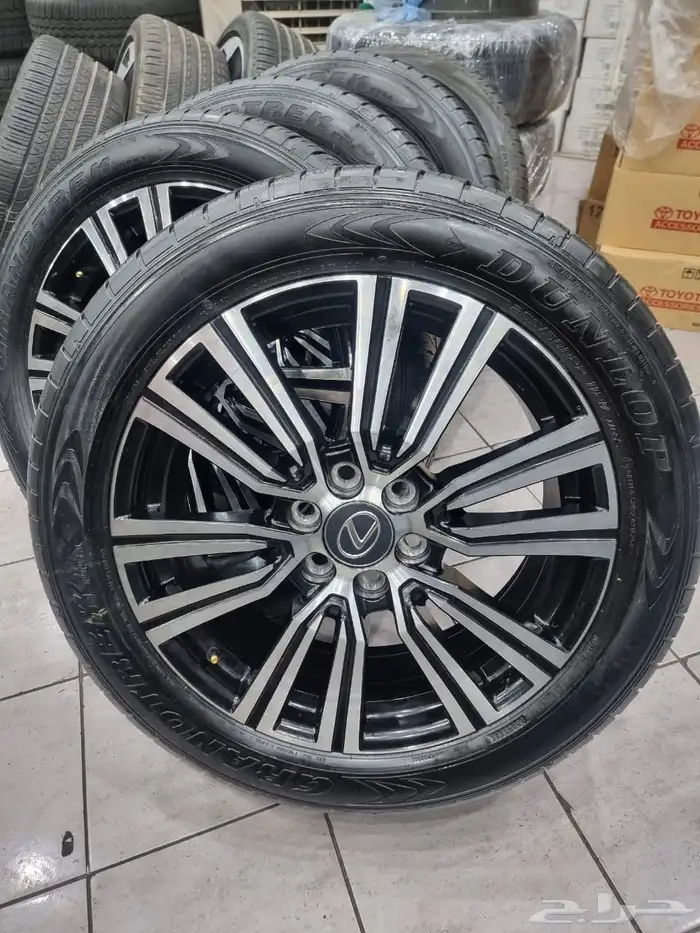 جنوط لكزييز VIB مقاس 22 اصلي وكاله منزله من موتر مع كفرات د 9