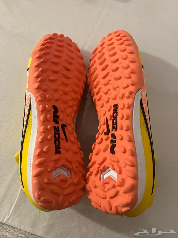 جزمة كورة للبيع 4