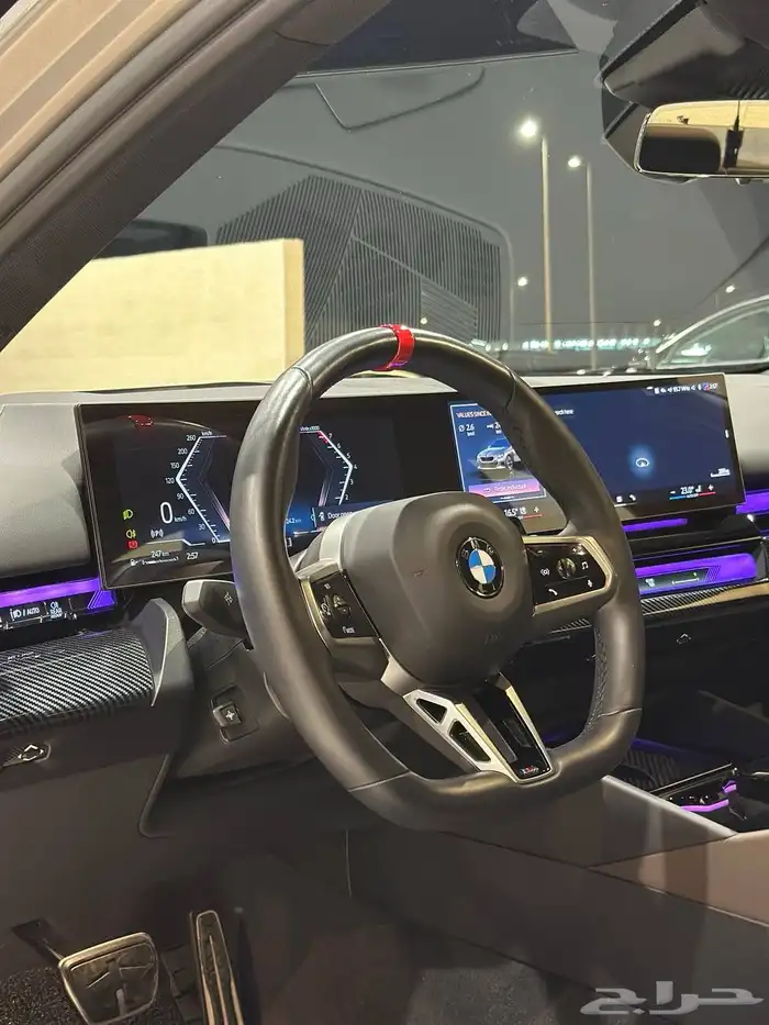 بي ام دبليو 520i 2025 kit M بلاك ادشن . رصد الفخامة 14