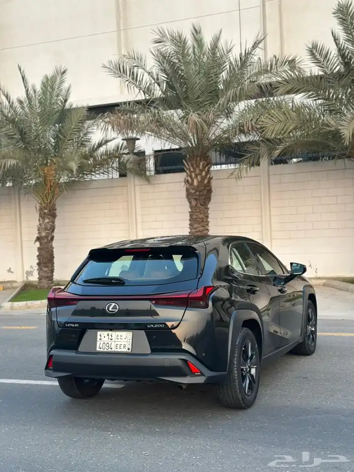 لكزس ux2023 فئة AA 13