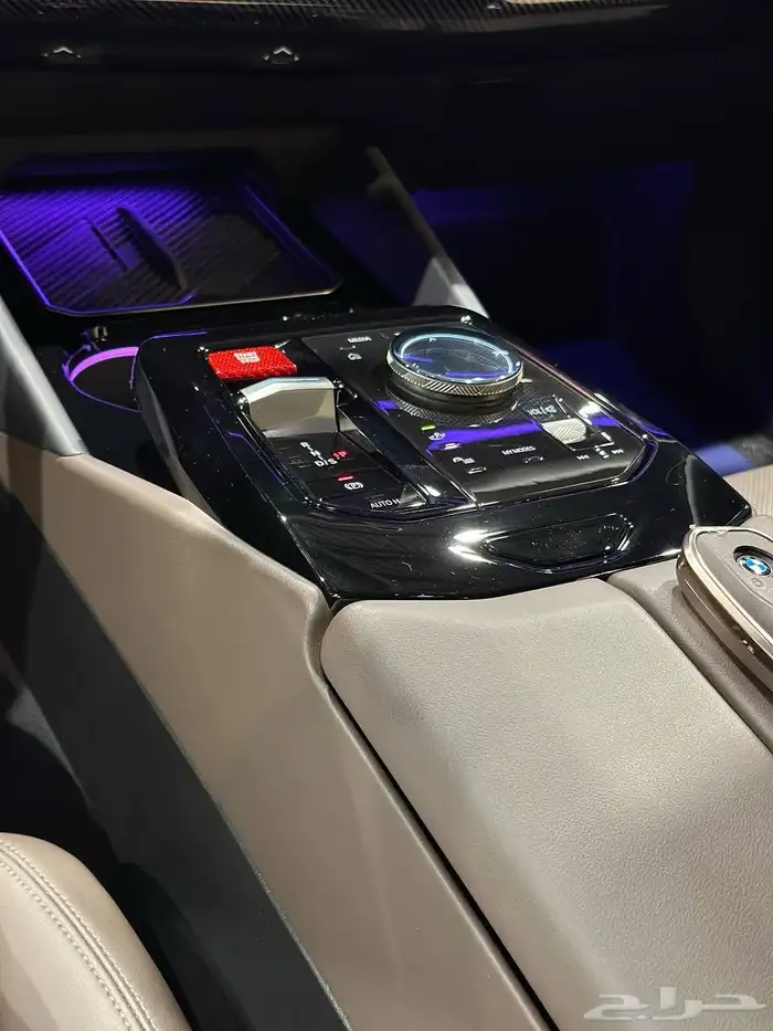 بي ام دبليو 520i 2025 kit M بلاك ادشن . رصد الفخامة 26