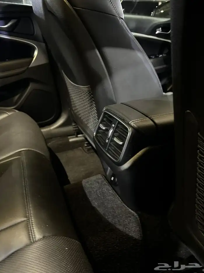 هيونداي جنيسيس ابيض 2020 بنزين بطاقة جمركية وارد كوريا 10