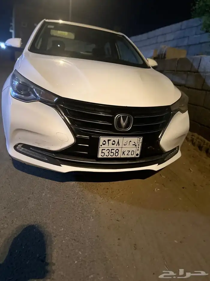 السياره نضيفه مافيه ولا صدمه ماشيه 100 الف مطلوب 20500 2